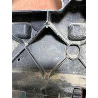 511211460915 / 11460915 BMW İX İ20 ARKA TAMPON ORTA BRAKETİ | MOTOLAND