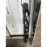51125A011B7 / 5A011B7 BMW 5 SERİSİ G60 ÖN TAMPON BRAKETİ