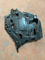 51125A011C3 BMW 5 SERİSİ G60 M-SPORT ARKA TAMPON SOL BRAKETİ | MOTOLAND