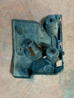 51125A0C1D4 / 5A0C1D4 MINI COUNTRYMAN U25 ÖN TAMPON SAĞ BRAKETİ | MOTOLAND