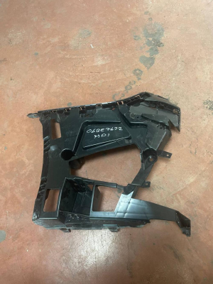 51125A1BF93 / 5A1BF93 BMW 3 SERİ G20 LCİ ARKA TAMPON BRAKETİ