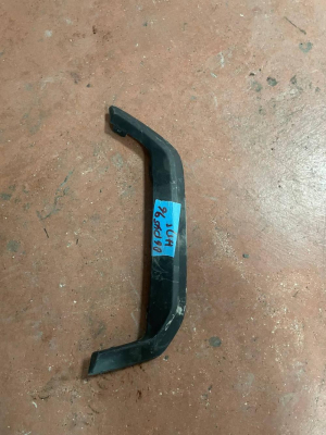 51125A37688 / 5A37688 BMW 5 SERİSİ G60 ARKA TAMPON ÇITASI