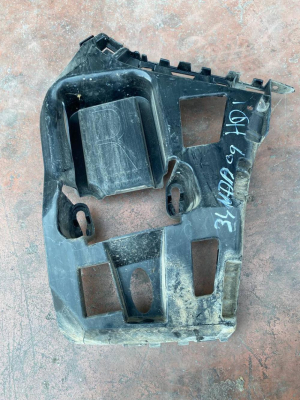 51127240956 / 7240956 BMW 1 SERİSİ F20 TAMPON BRAKETİ ARKA SAĞ | MOTOLAND