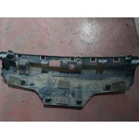 51127256921 / 7256921 BMW 3 SERİSİ F30 ARKA TAMPON DESTEĞİ 4H18