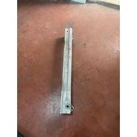 51127332320 BMW X1 F48 ARKA TAMPON DEMİRİ | MOTOLAND