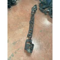 51127371712 / 7371712 BMW 1 SERİSİ F20 ARKA TAMPON BRAKETİ
