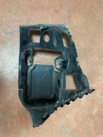 51127371753 / 7371753 BMW 1 SERİSİ F20 LCI ARKA TAMPON SOL BRAKETİ | MOTOLAND