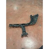 51127381119 / 7381119 BMW X1 SERİSİ F48 TAMPON BRAKETİ