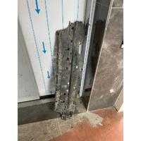 51127387296 / 7387296 BMW 5 SERİSİ G30 ARKA TAMPON İÇ BAKALİTİ