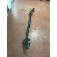 51127387297 / 7387297 BMW 5 SERİSİ G30 ARKA TAMPON BRAKETİ