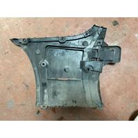 51127387300 BMW 5 SERİSİ G30 ARKA TAMPON SAĞ BRAKETİ | MOTOLAND