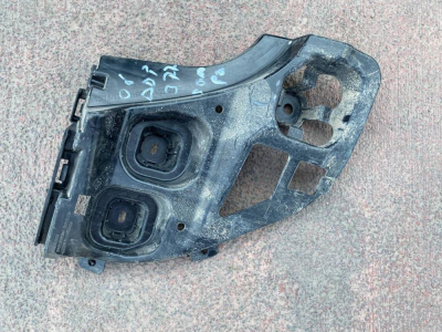 51127461397 / 7461397 BMW 1 SERİSİ F40 ARKA TAMPON BAĞLANTI SOL BRAKETİ | MOTOLAND