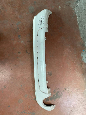 51127954261 / 7954261 BMW X1 F48 F49 LCI ARKA TAMPON DİFÜZÖR