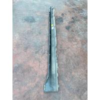 51128069381 / 8069381 BMW 3 SERİSİ G30 SOL MARŞPİYEL | MOTOLAND