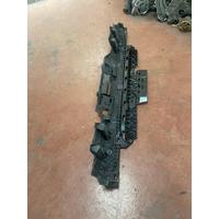 51128084702 / 8084702 BMW 5 SERİSİ G60 M ARKA TAMPON ORTA AYAK