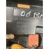 51128084702 / 8084702 BMW 5 SERİSİ G60 M ARKA TAMPON ORTA AYAK