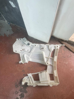 51128085487 / 8085487 BMW 3 SERİSİ G20 ARKA TAMPON BRAKETİ