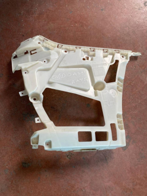 51128085488 / 8085488 BMW 3 SERİSİ G20 TAMPON SAĞ BRAKETİ | MOTOLAND