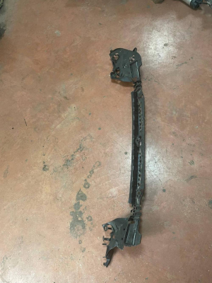 51128098687 / 8098687 BMW 5 SERİSİ G30 TAMPON BRAKETİ | MOTOLAND