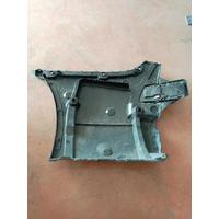 51128098690 / 8098690 BMW 5 SERİSİ G30 TAMPON BRAKETİ 4G21
