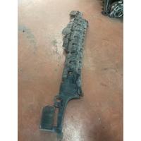 51128098702 / 8098702 BMW 5 SERİSİ G30 ARKA TAMPON ORTA BRAKETİ