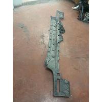 51128098702 / 8098702 BMW 5 SERİSİ G30 ARKA TAMPON ORTA BRAKETİ