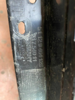 51129464128 / 9464128 BMW 7 SERİSİ G70 ARKA TAMPON BRAKETİ | MOTOLAND