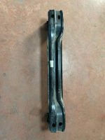 51129464147 / 9464147 BMW 7 SERİSİ G70 ARKA TAMPON DEMİRİ | MOTOLAND