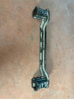 51129464147 / 9464147 BMW 7 SERİSİ G70 ARKA TAMPON DEMİRİ | MOTOLAND