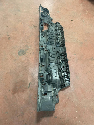 51129464148 / 9464148 BMW 7 SERİSİ G70 BAGAJ AÇMA ADAPTÖR KAPAĞI