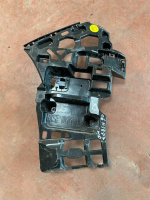 51129881943 / 9881943 BMW X1 U11 ARKA SOL TAMPON BRAKETİ | MOTOLAND