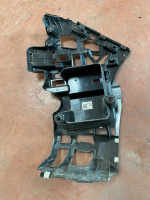 51129881943 / 9881943 BMW X1 U11 ARKA SOL TAMPON BRAKETİ | MOTOLAND