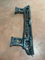 51129883537 / 9883537 BMW X1 U11 ARKA ORTA TAMPON BRAKETİ | MOTOLAND