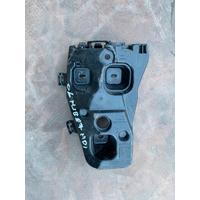 51129883541 / 9883541 BMW X1 SERİSİ U11 SOL ARKA TAMPON BRAKETİ | MOTOLAND