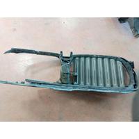 511318715610 / 8715610 BMW 7 G11 G12 SERİSİ PANJUR PARÇASI 4İ6