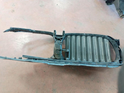 511318715610 / 8715610 BMW 7 G11 G12 SERİSİ PANJUR PARÇASI 4İ6
