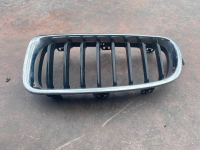 51137405835 / 7405835 BMW F30 ÖN SOL PANJUR IZGARASI BÖBREK | MOTOLAND