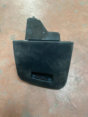 51166805524 BMW 3 SERİSİ G20 G21 FAR ALTI SAKLAMA GÖZÜ | MOTOLAND