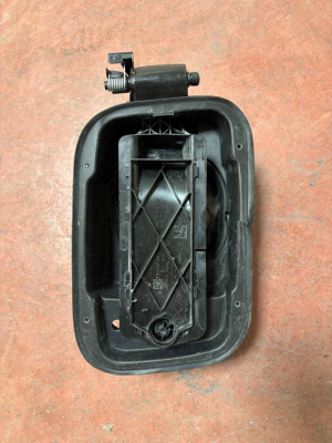 51175A588F9 BMW X1 U11 U12 DEPO KAPAĞI MEKANİZMASI | MOTOLAND
