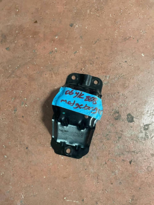 51237351339 / 7351339 MİNİ CLUBMAN F54 KAPUT ÇARPIŞMASI BRAKETİ
