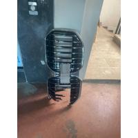 51445A261E9/ 5A261E9 BMW 7 SERİSİ G70 ÖN PANJUR | MOTOLAND