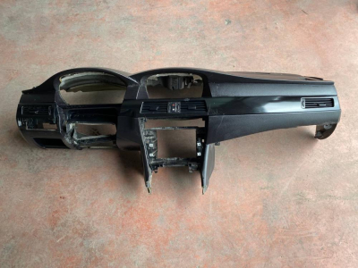 51487130978 / 17370113 BMW 5 SERİSİ E60 E61 ÖN GÖĞÜS TORPİDO SÖKME HATASIZ SAĞ YOLCU AİRBAG İLE BİRLİKTE | MOTOLAND