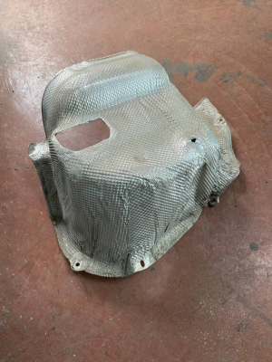 51489498325 BMW 7 SERİSİ G70 ARKA SOL SUSTURUCU ISI YALITIMI | MOTOLAND