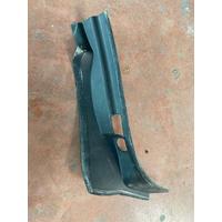 51497487593 / 7487593 BMW 4 SERİSİ G26 ARKA BAGAJ KAPAĞI SOL TARAF DAMLAMA TRİMİ