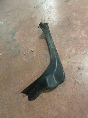 51499448944 / 9448944 BMW 5 SERİSİ G30 ARKA TRİM PANELİ