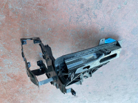 51647200794 / 7200794 BMW 5 SERİSİ F10 SAĞ FAR BRAKETİ | MOTOLAND