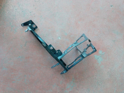 51647245792 BMW F20-F30-F32-F36 ÖN PANEL FAR DESTEĞİ SAĞ