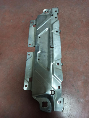 51647422287 / 7422287 BMW 3 SERİSİ G20 ÖN PANEL DEMİRİ 4H1