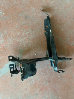 51647422294 / 7422294 BMW 3 SERİSİ G20 SAĞ FAR BRAKETİ | MOTOLAND