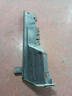 51648055208 / 8055208 BMW X5 F15 HAVA KANALI PARÇASI